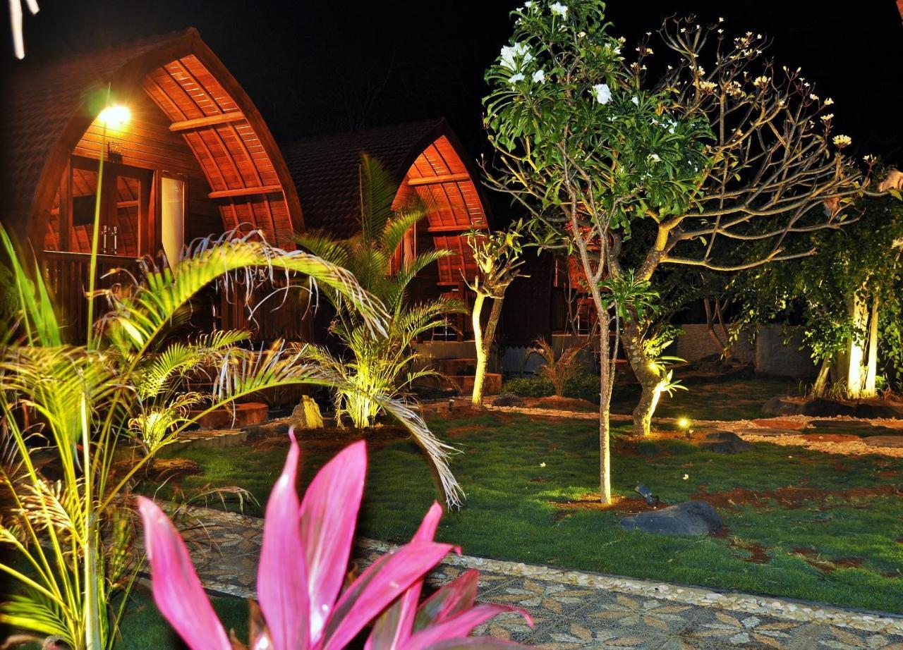 Setilas Bungalows Batununggul Buitenkant foto