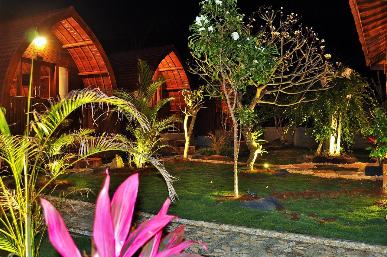 Setilas Bungalows Batununggul Buitenkant foto
