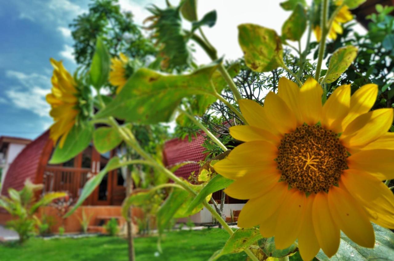 Setilas Bungalows Batununggul Buitenkant foto